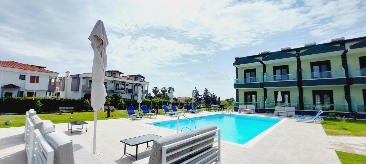 Paramithi Luxury Apartments Nikiti  Exteriér fotografie