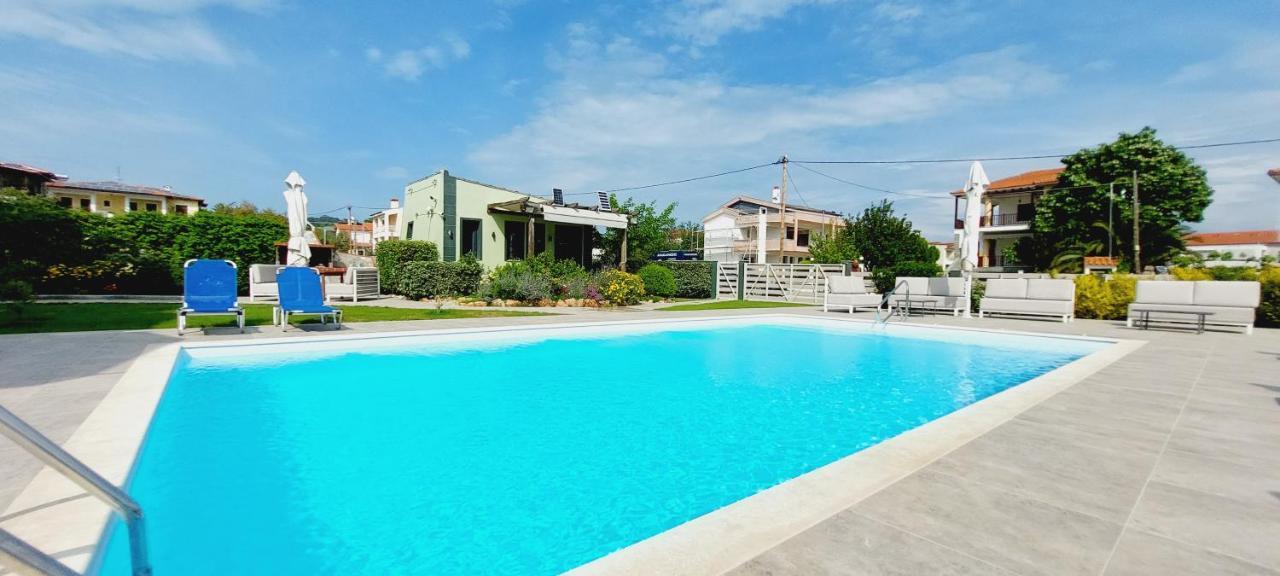 Paramithi Luxury Apartments Nikiti  Exteriér fotografie