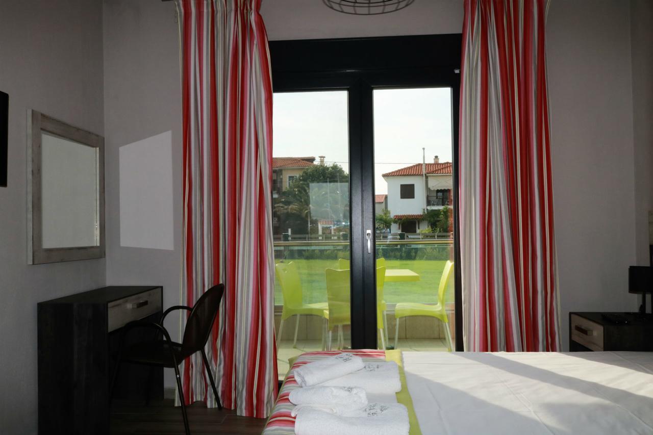 Paramithi Luxury Apartments Nikiti  Exteriér fotografie